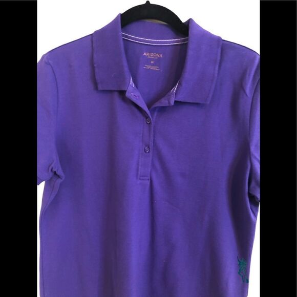 💥💥Purple polo button up top.💥💥 - Picture 1 of 3